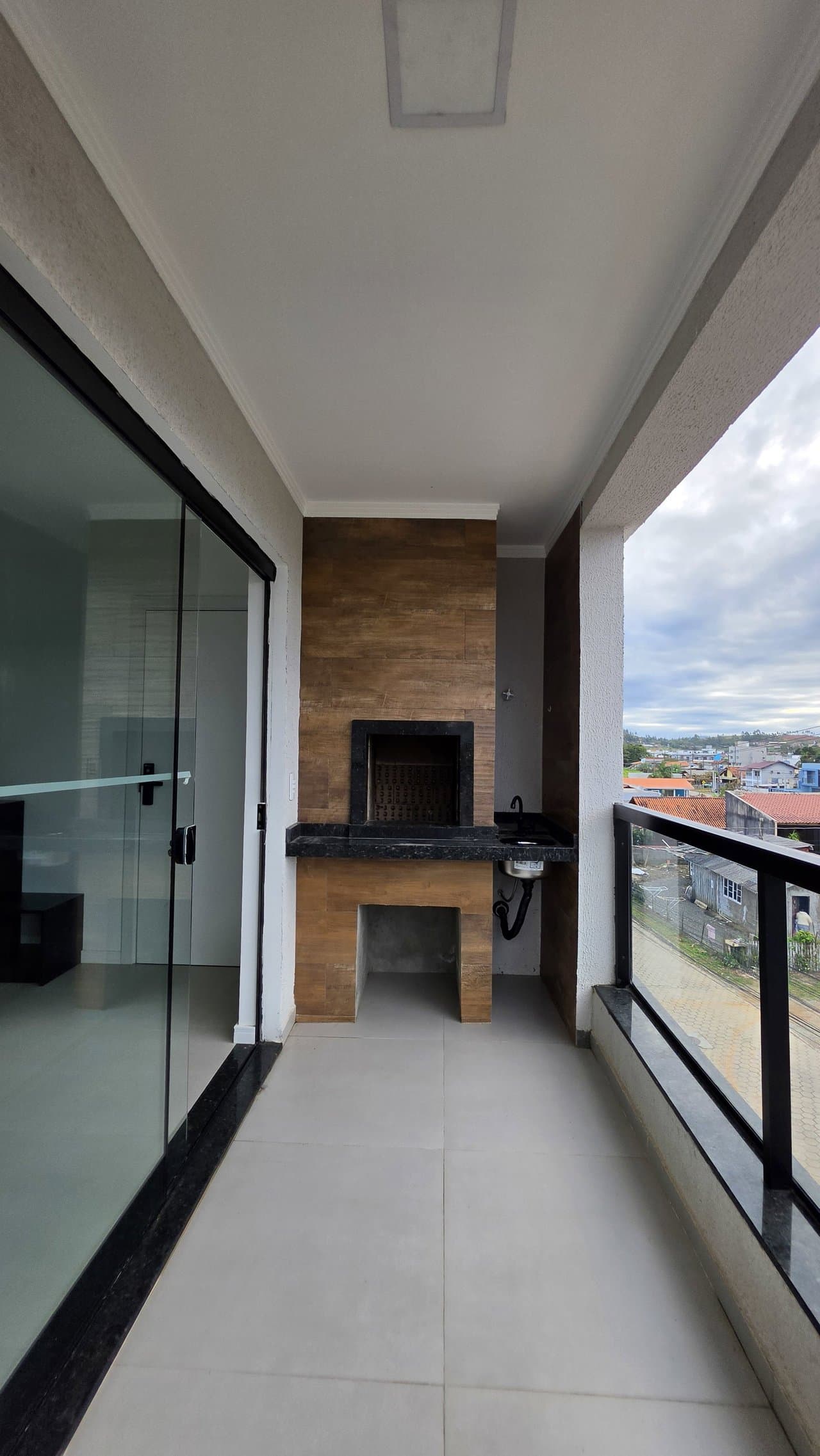 Apartamento de 2 quartos com 1 suíte e 70 m² em Bal. Piçarras