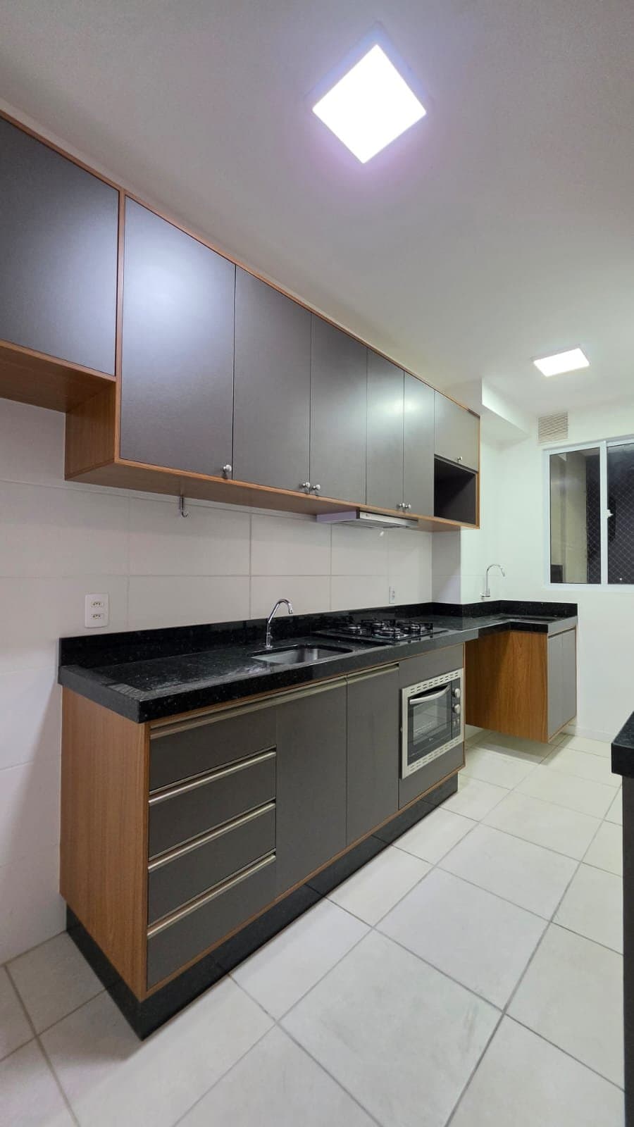 Apartamento de 2 quartos com 1 suíte e 67 m² em Bal. Piçarras