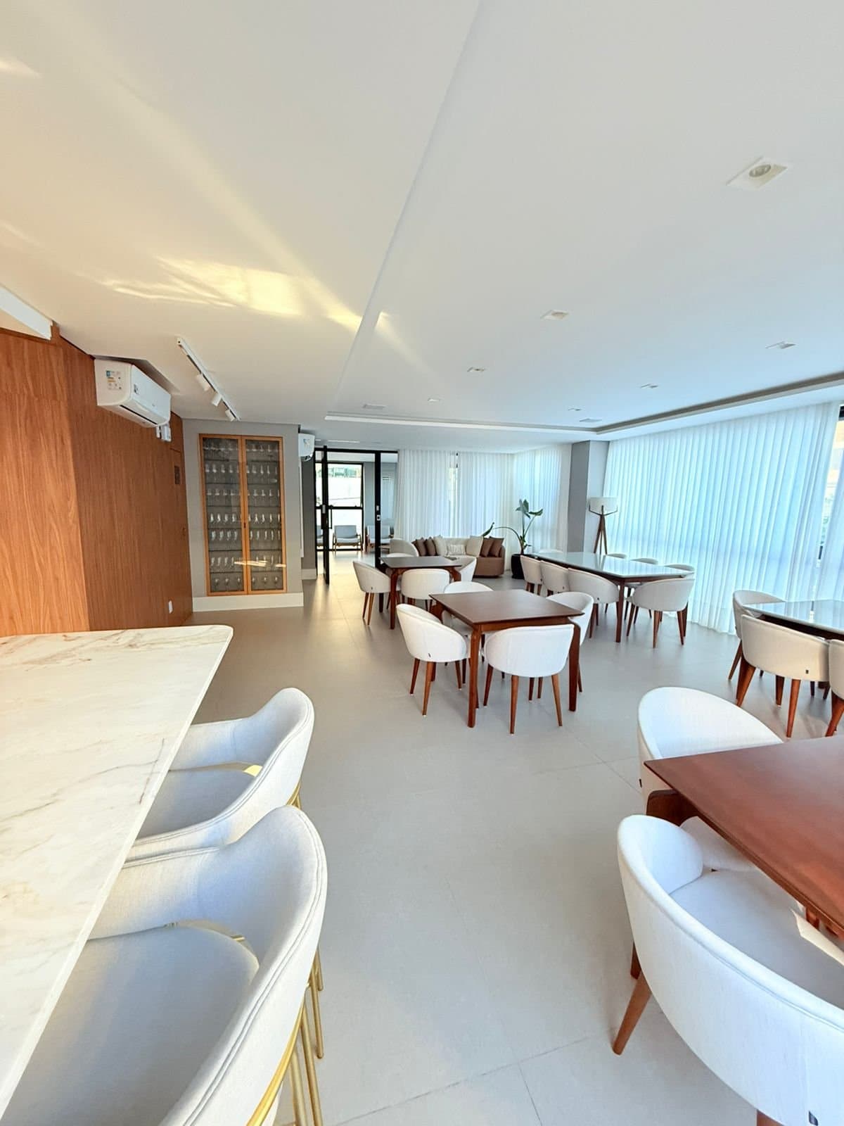 Apartamento de 3 quartos com 3 suítes e 134 m² em Bal. Piçarras