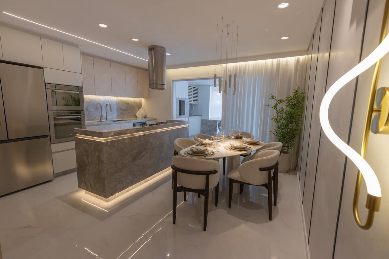 Apartamento de 3 quartos com 3 suítes e 145 m² em Bal. Piçarras