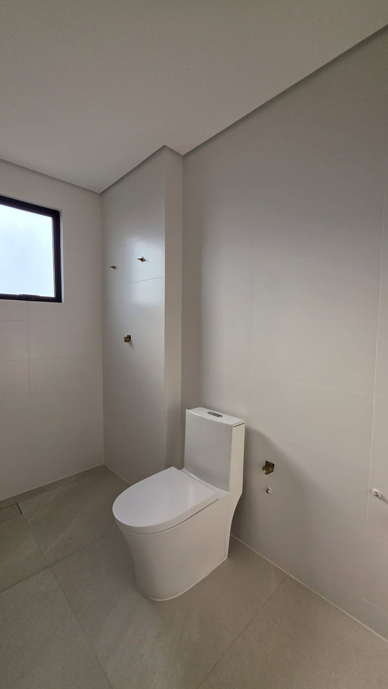 Apartamento de 3 quartos com 3 suítes e 145 m² em Bal. Piçarras