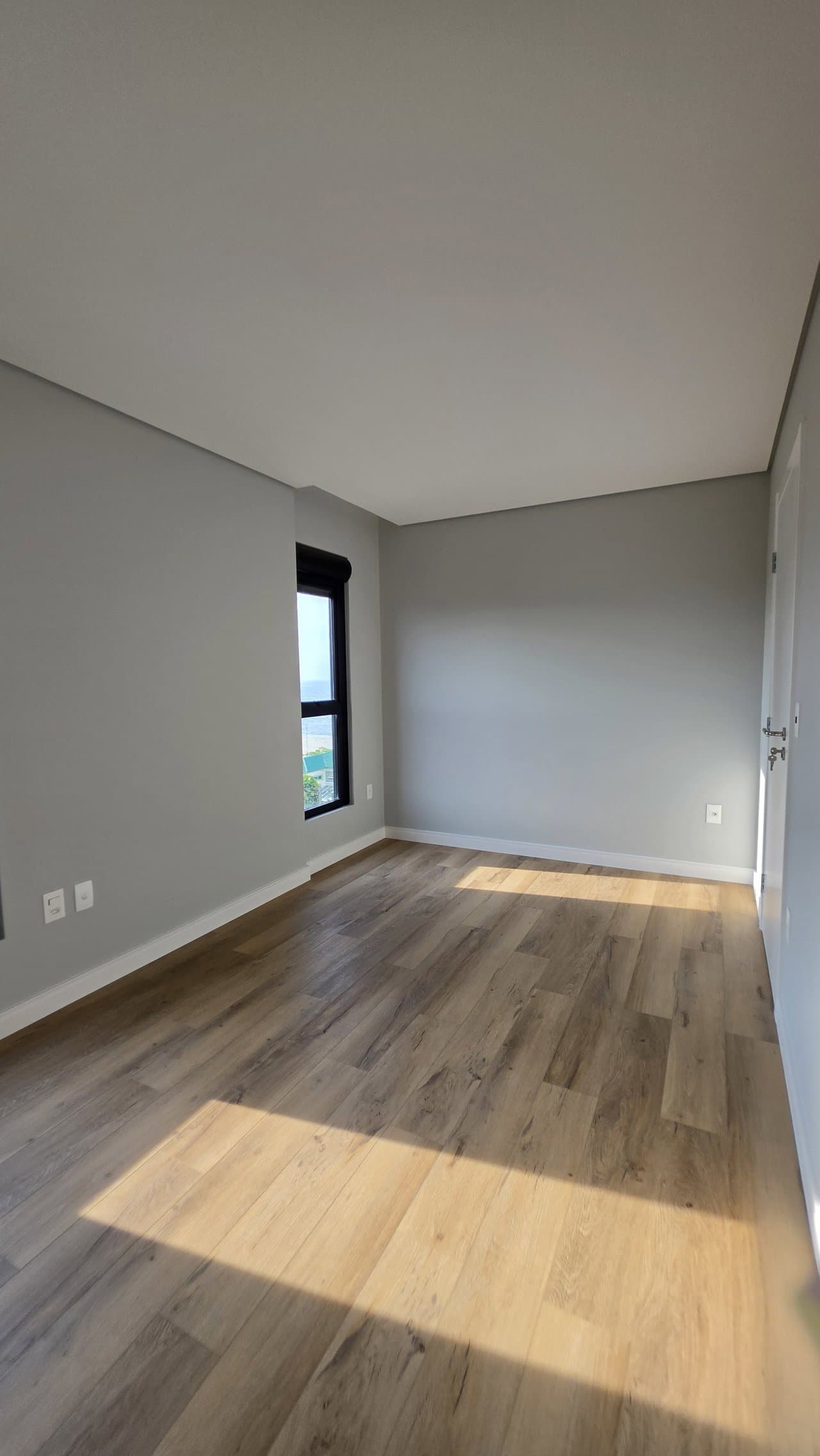 Apartamento de 3 quartos com 3 suítes e 145 m² em Bal. Piçarras