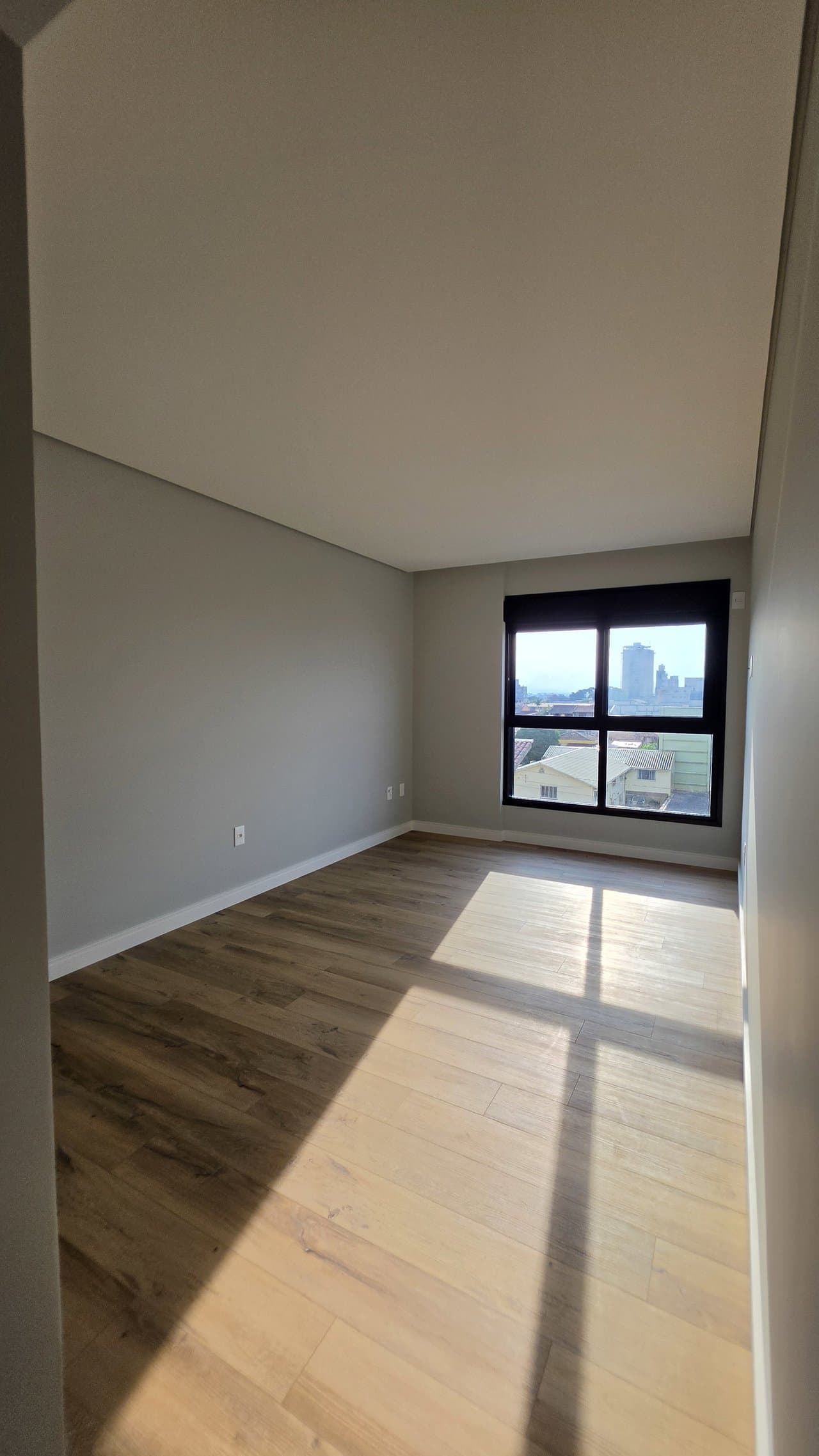 Apartamento de 3 quartos com 3 suítes e 145 m² em Bal. Piçarras