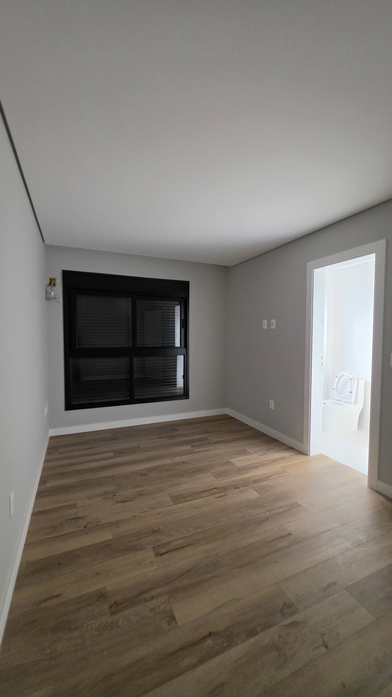 Apartamento de 3 quartos com 3 suítes e 145 m² em Bal. Piçarras