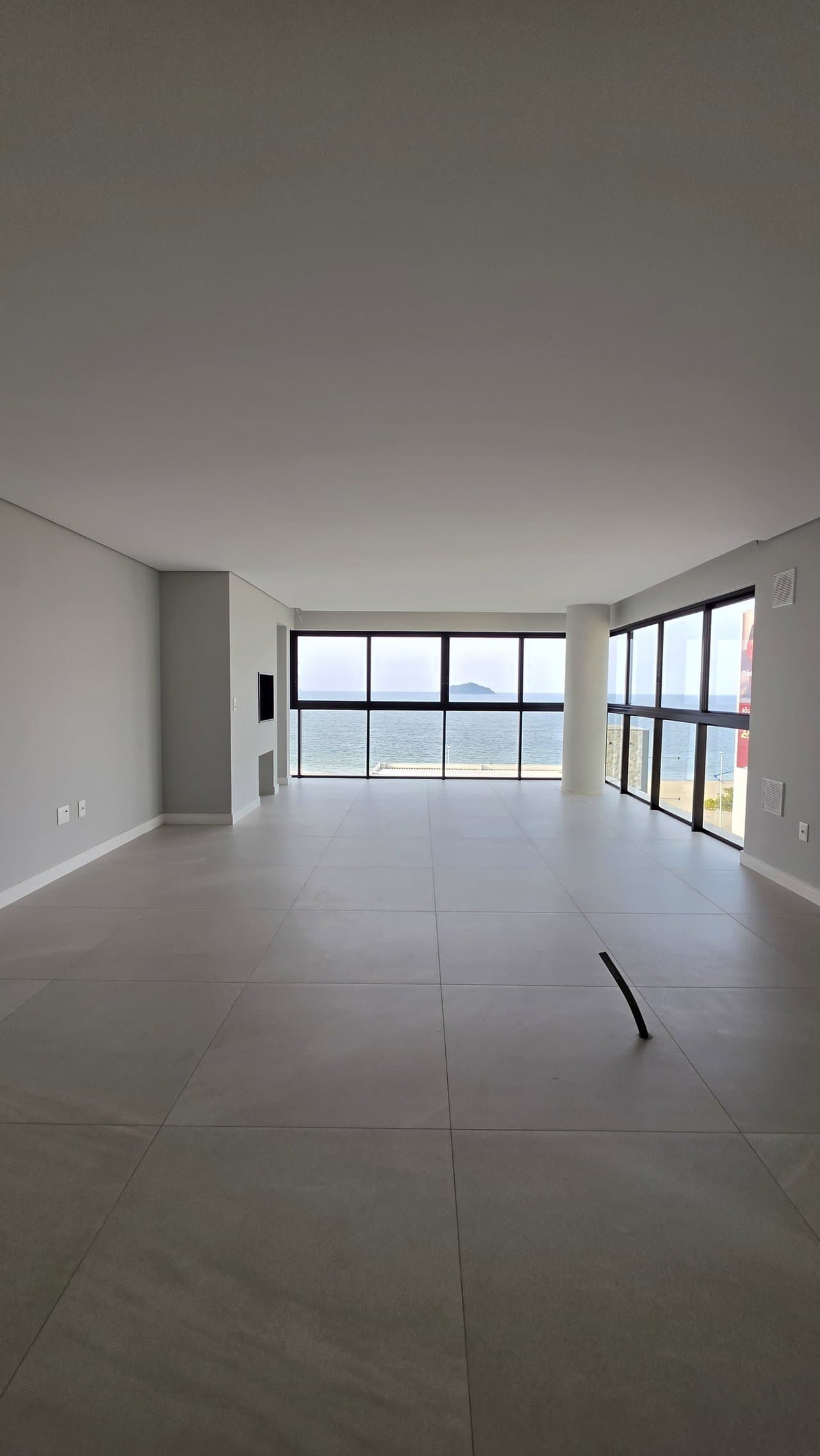 Apartamento de 3 quartos com 3 suítes e 141 m² em Bal. Piçarras