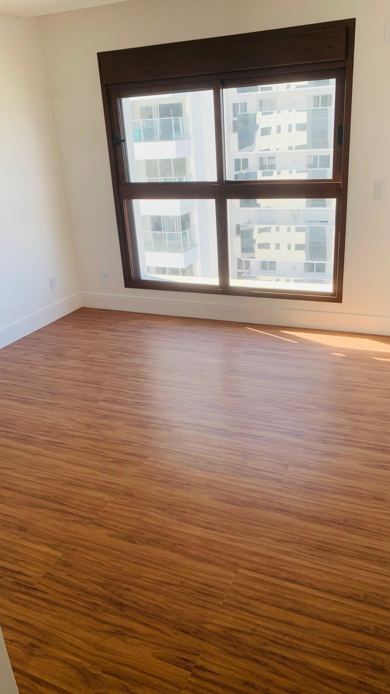 Apartamento de 4 quartos com 4 suítes e 200 m² em Bal. Piçarras