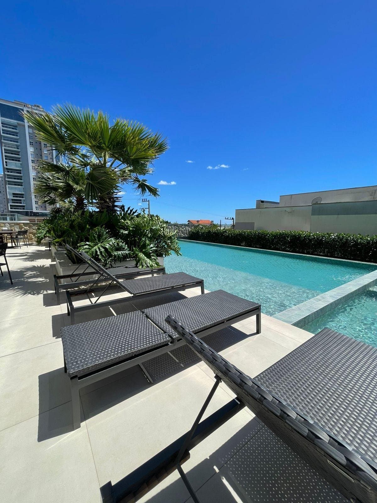 Apartamento de 4 quartos com 4 suítes e 200 m² em Bal. Piçarras