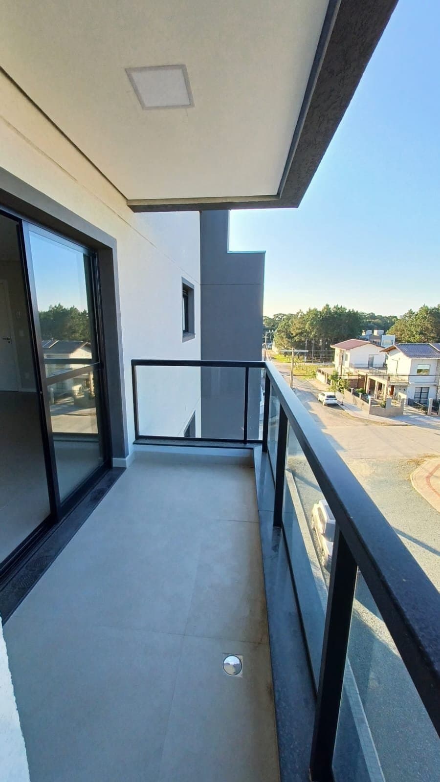 Apartamento de 2 quartos com 2 suítes e 72 m² em Bal. Piçarras