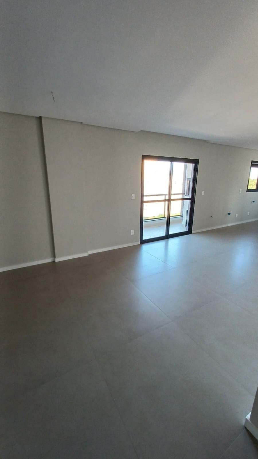 Apartamento de 2 quartos com 2 suítes e 72 m² em Bal. Piçarras