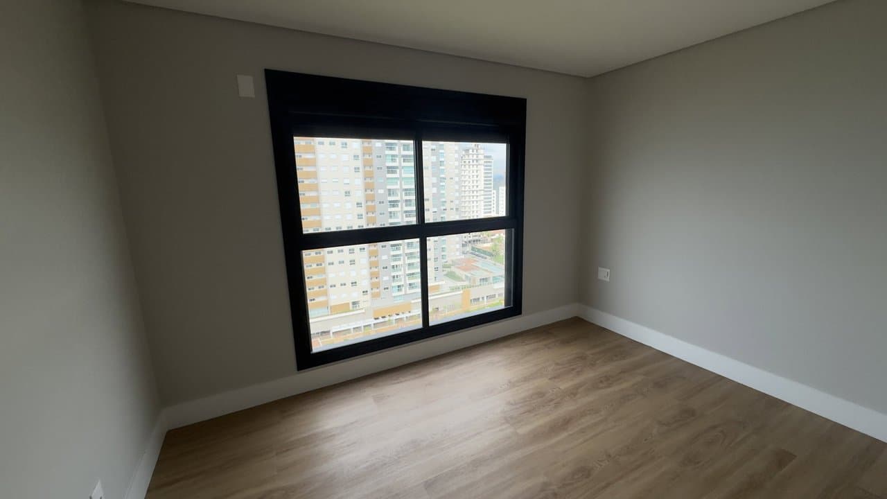 Apartamento de 3 quartos com 3 suítes e 128 m² em Bal. Piçarras