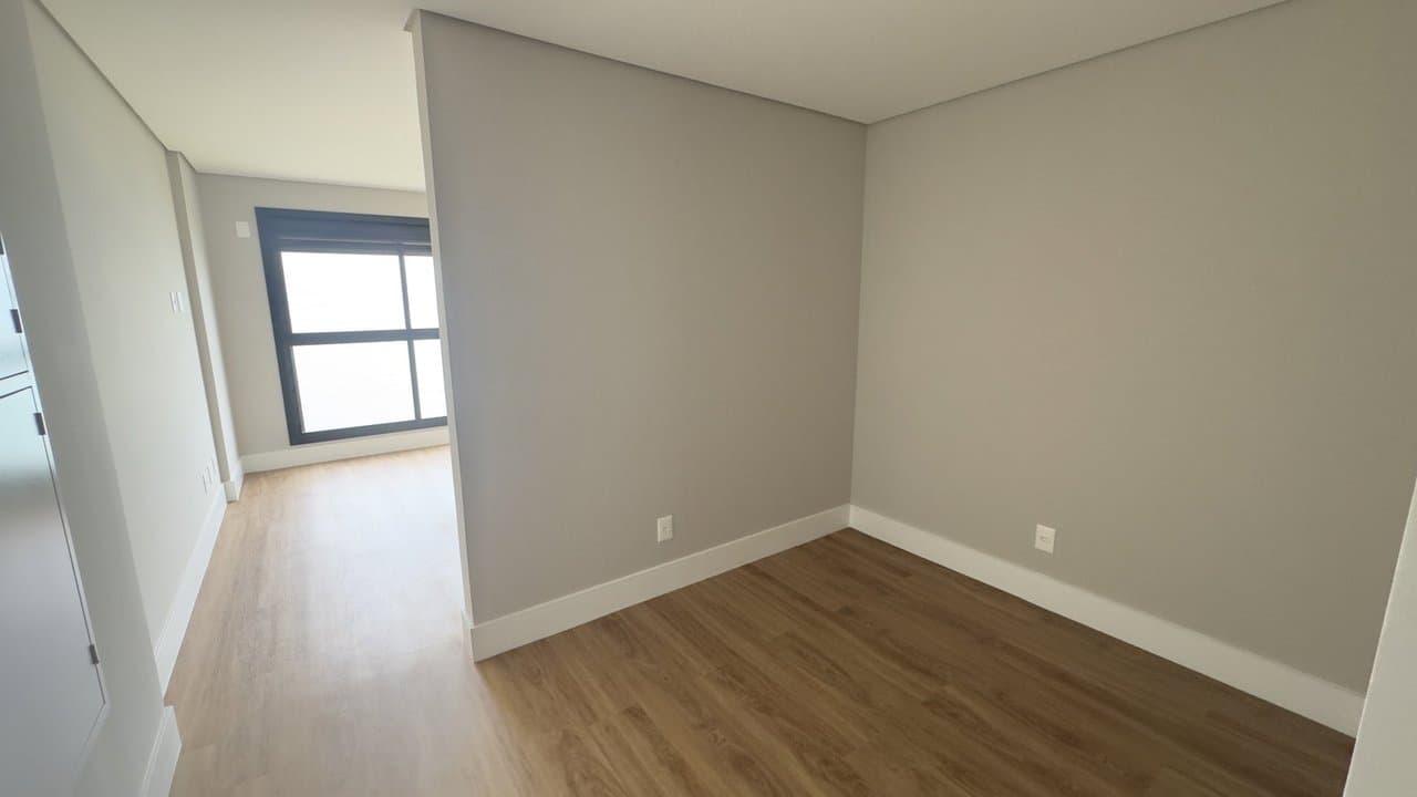Apartamento de 3 quartos com 3 suítes e 128 m² em Bal. Piçarras