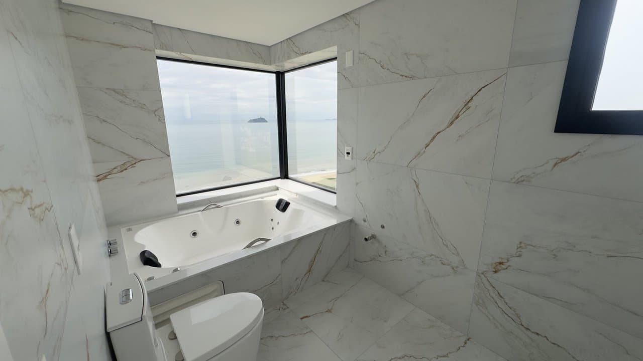 Apartamento de 3 quartos com 3 suítes e 128 m² em Bal. Piçarras