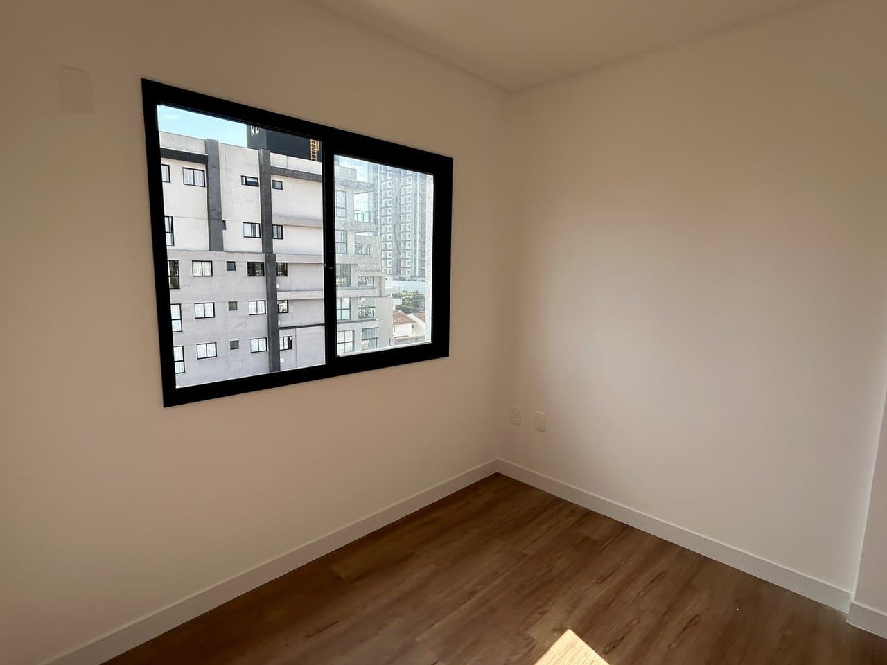 Apartamento de 1 quarto com 1 suíte e 78 m² em Bal. Piçarras