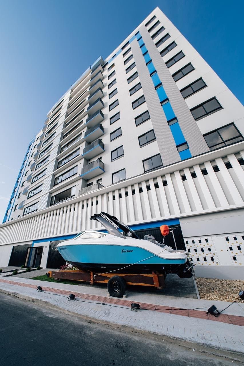Apartamento de 2 quartos com 1 suíte e 97 m² em Bal. Piçarras