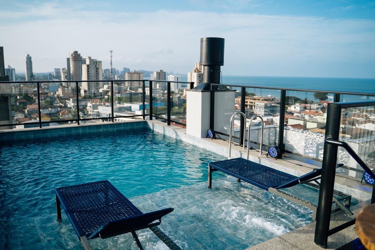 Apartamento de 2 quartos com 1 suíte e 97 m² em Bal. Piçarras