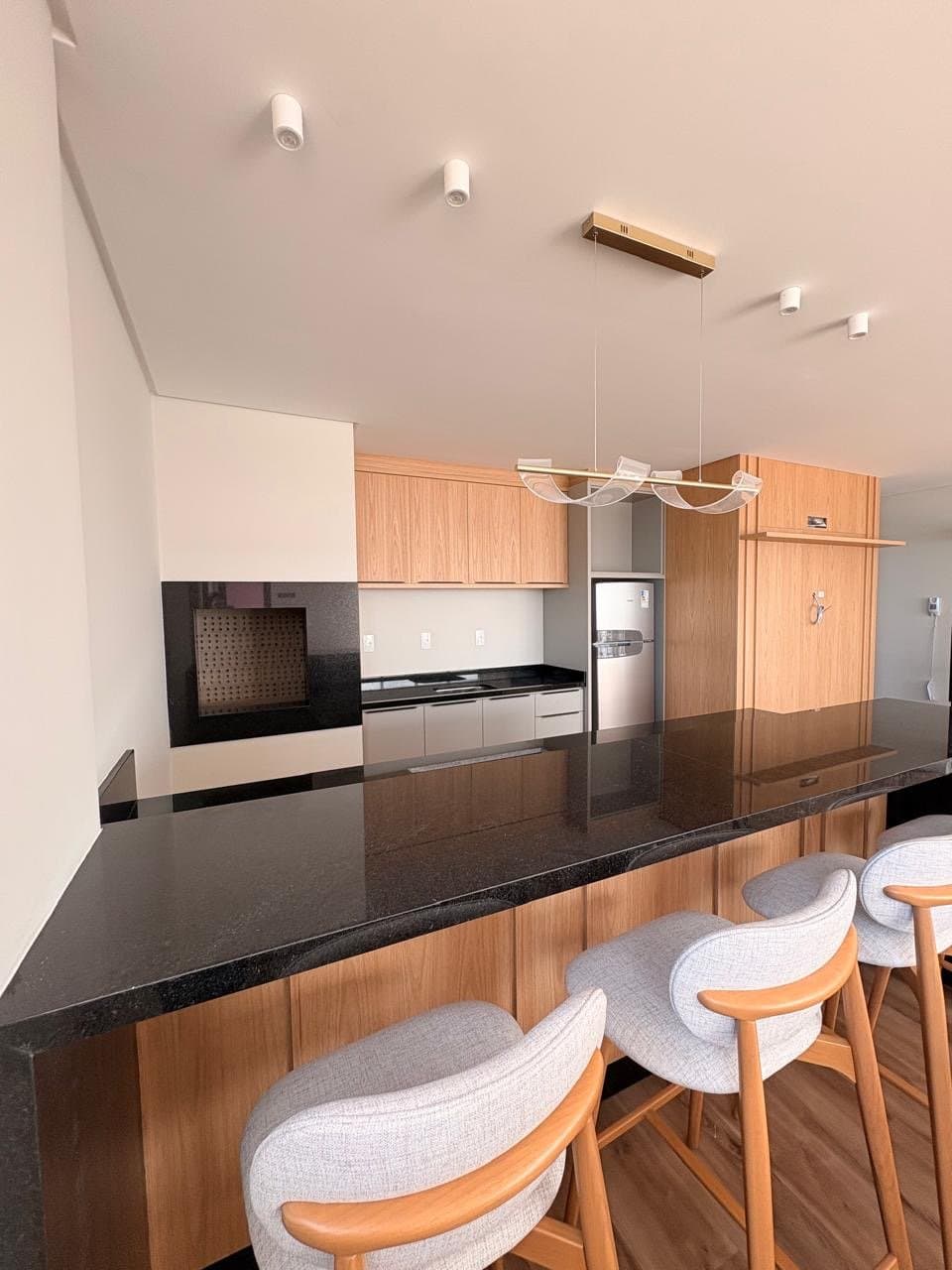 Apartamento de 2 quartos com 1 suíte e 97 m² em Bal. Piçarras