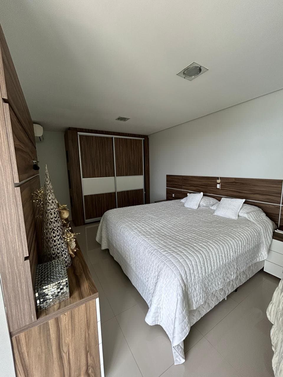 Apartamento de 3 quartos com 1 suíte e 160 m² em Bal. Piçarras