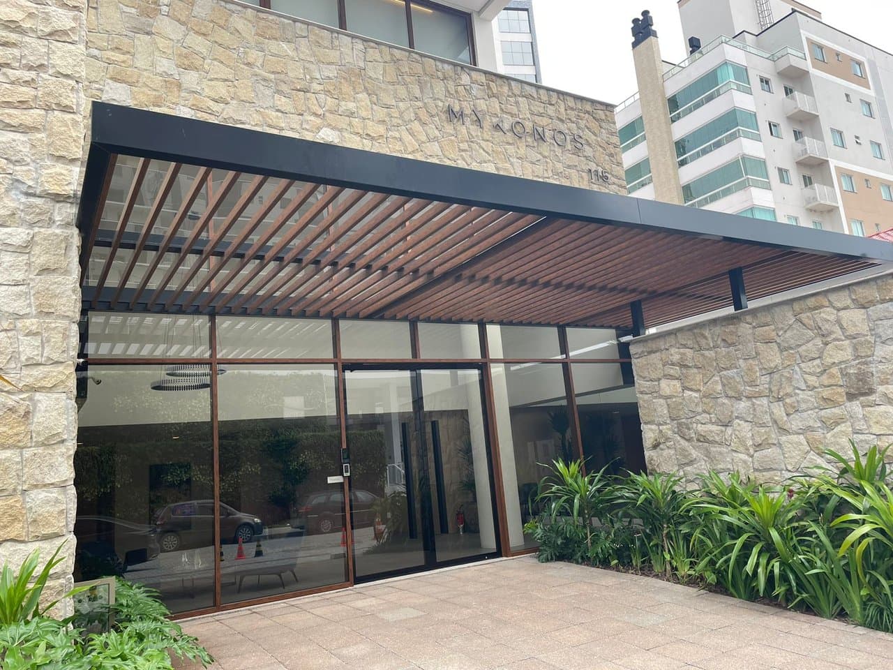 Apartamento de 4 quartos com 4 suítes e 199 m² em Bal. Piçarras