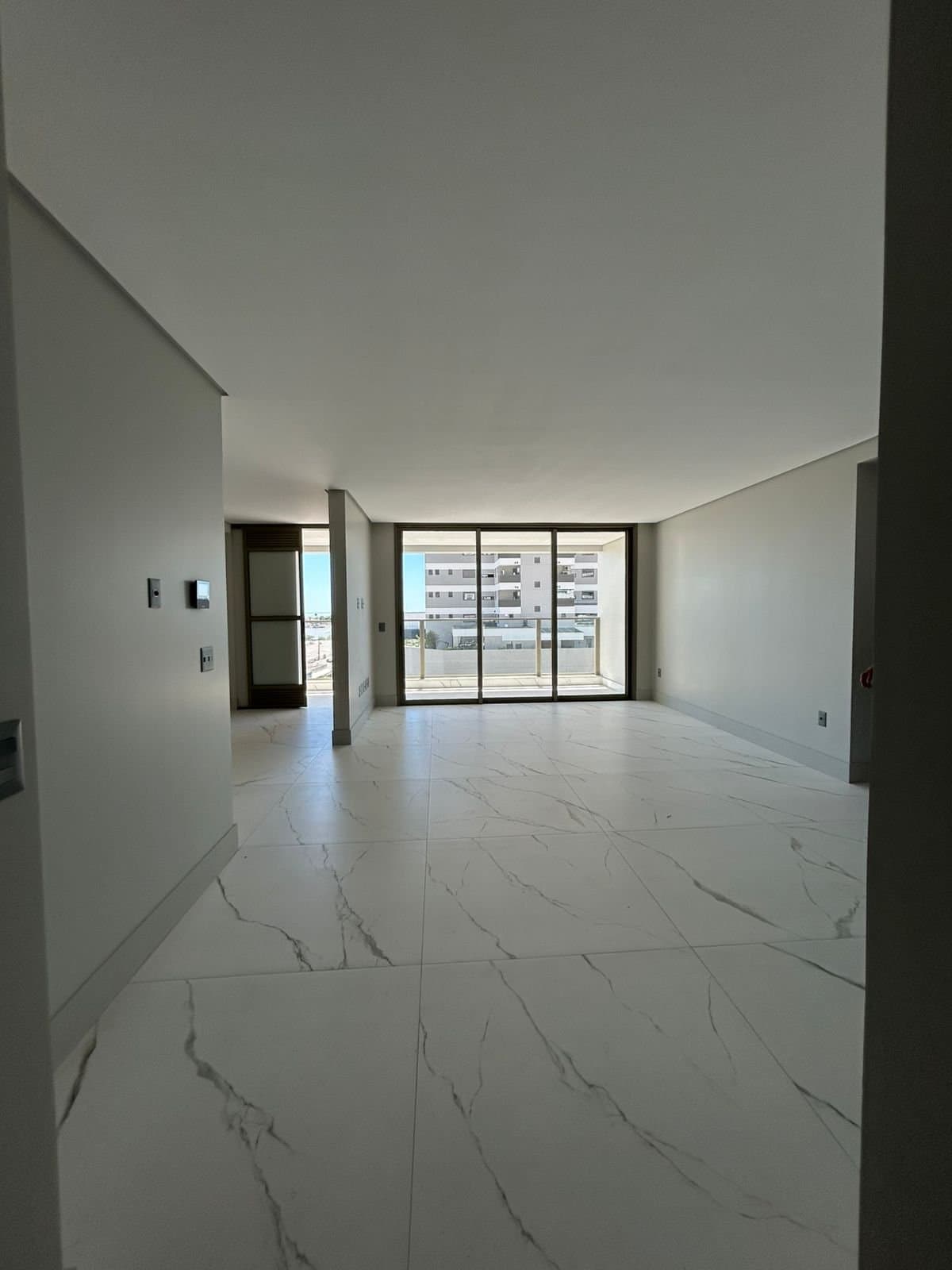 Apartamento de 3 quartos com 3 suítes e 133 m² em Itajaí