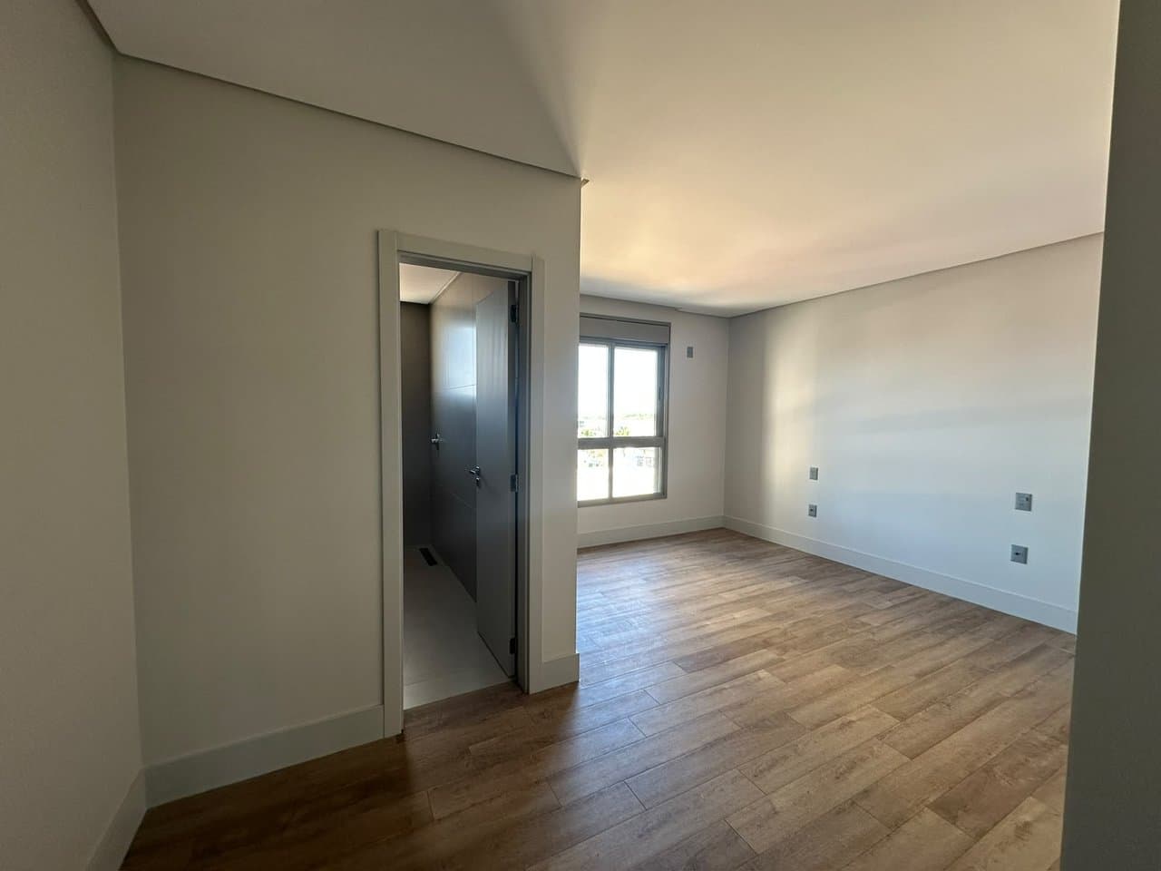 Apartamento de 3 quartos com 3 suítes e 133 m² em Itajaí