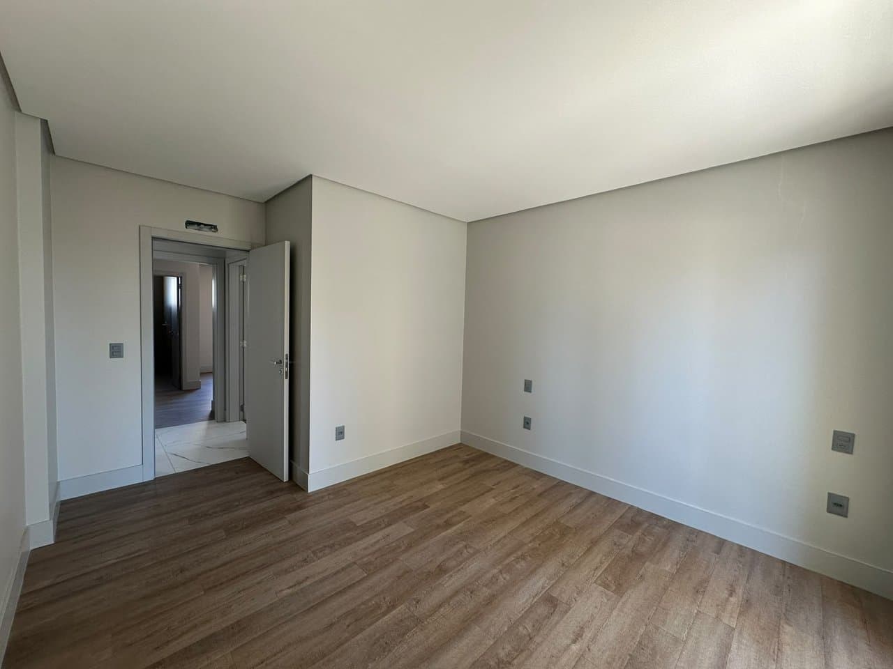 Apartamento de 3 quartos com 3 suítes e 133 m² em Itajaí