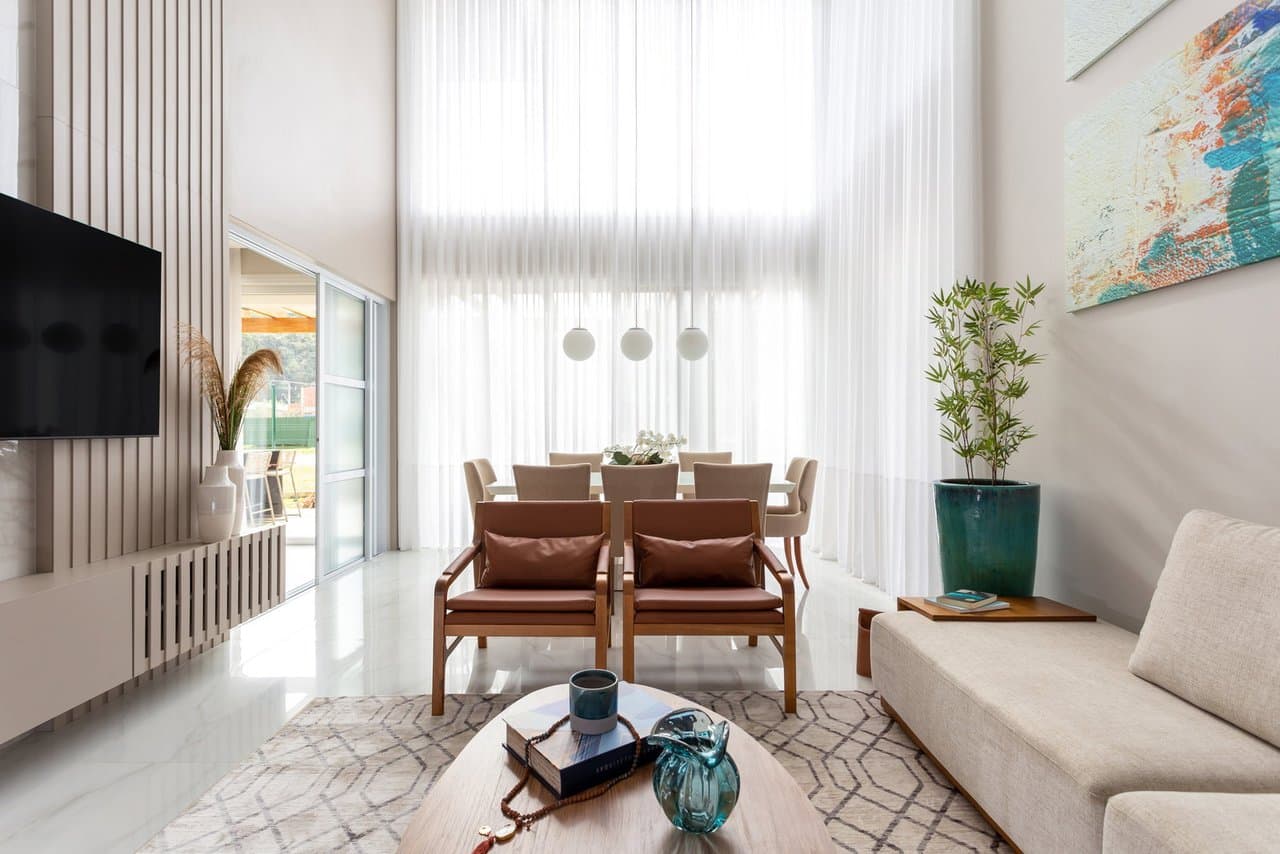 Casa de 4 quartos com 4 suítes e 358 m² em Itajaí