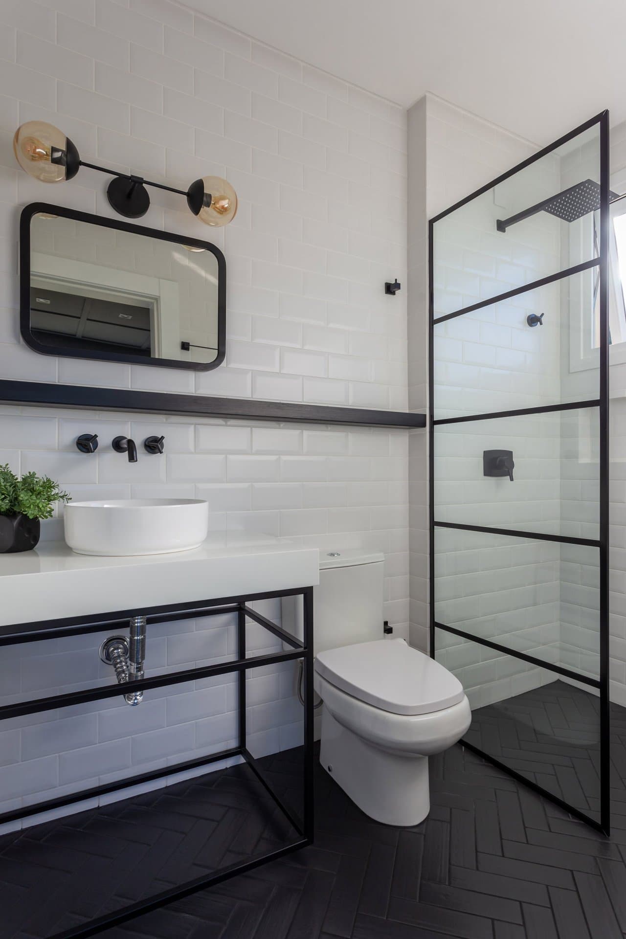 Casa de 4 quartos com 4 suítes e 358 m² em Itajaí