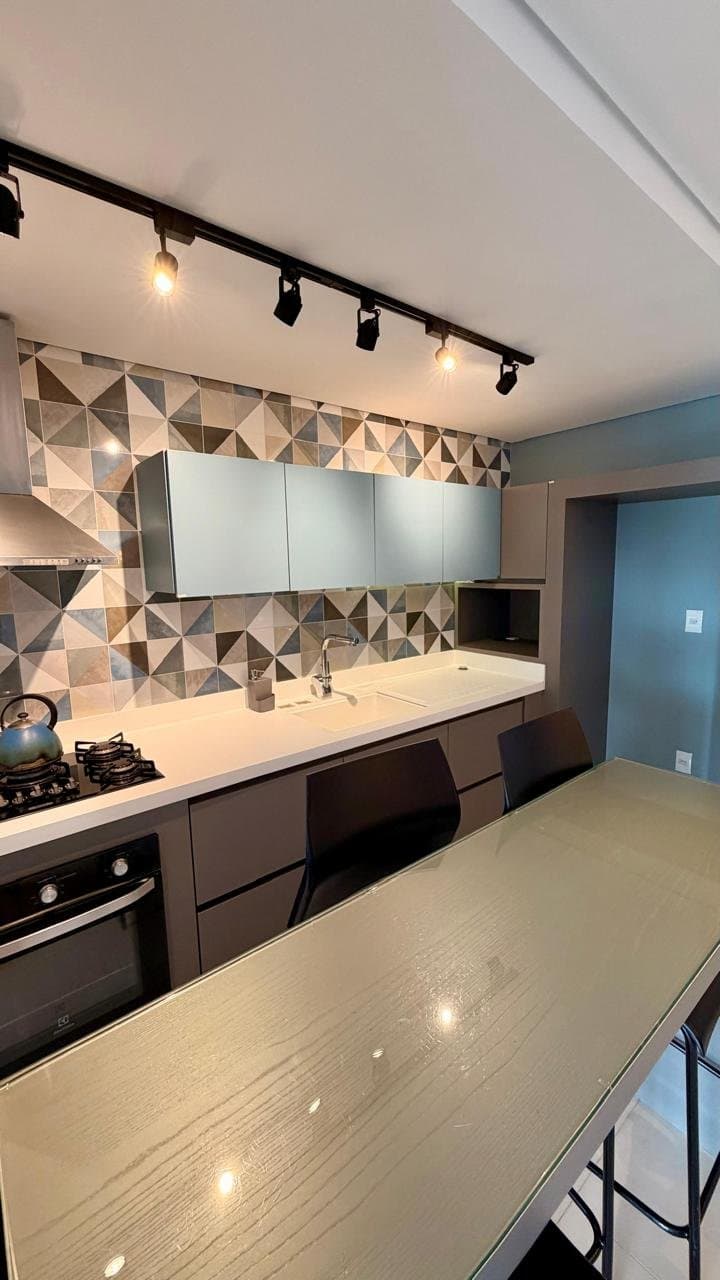 Apartamento de 2 quartos com 2 suítes e 77 m² em Itajaí