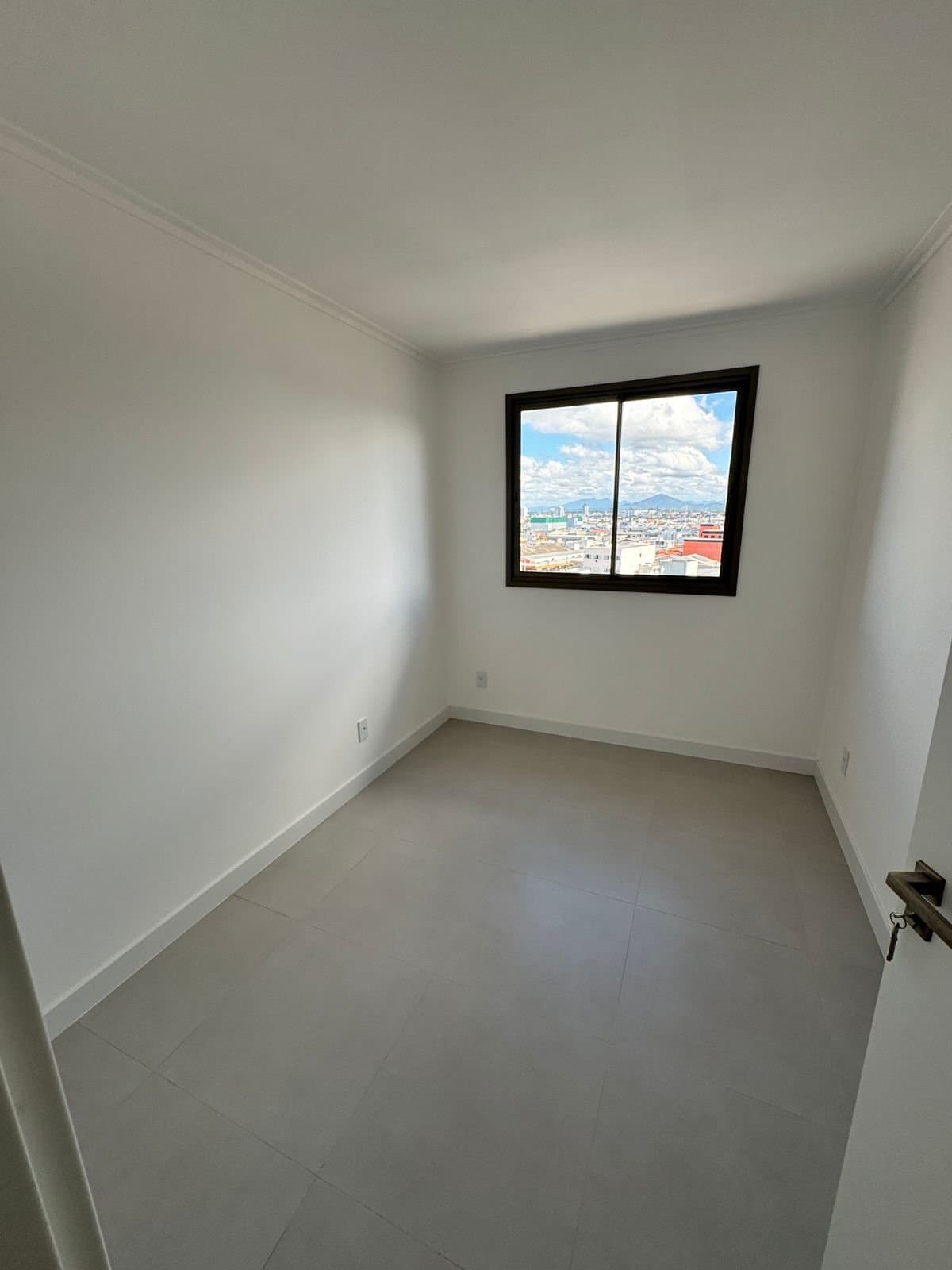 Apartamento de 3 quartos com 1 suíte e 85 m² em Itajaí