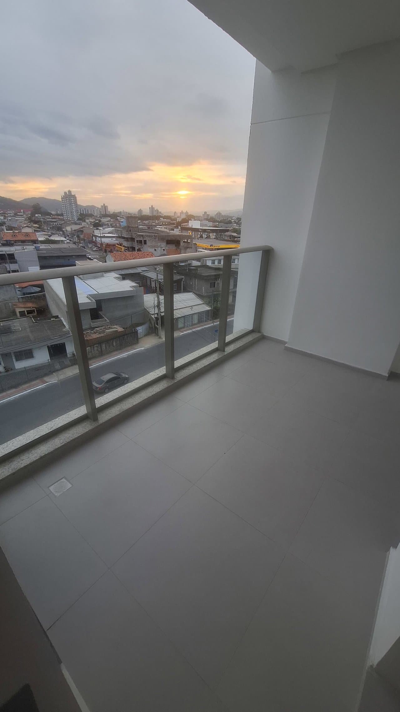 Apartamento de 3 quartos com 1 suíte e 85 m² em Itajaí