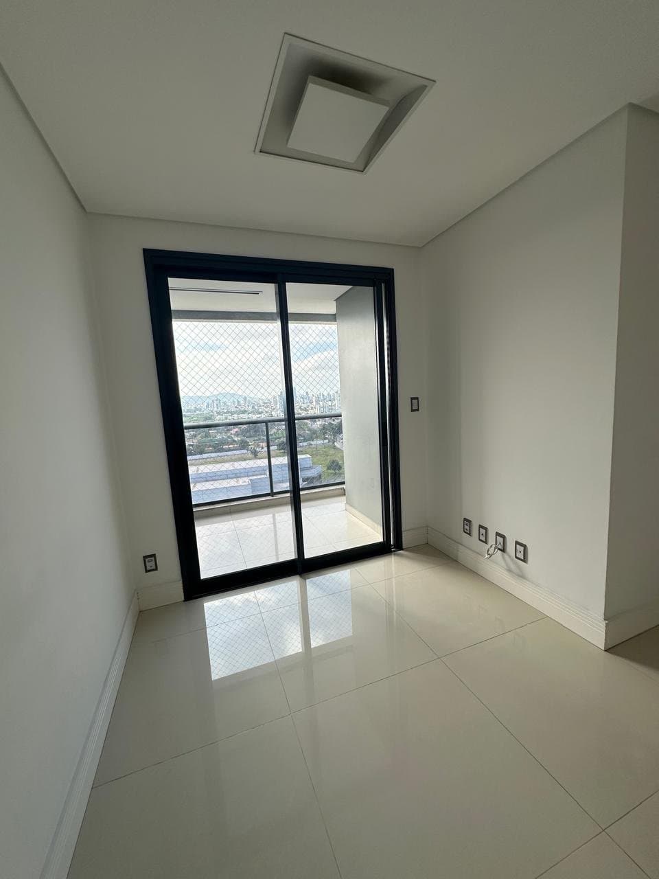 Apartamento de 3 quartos com 1 suíte e 80 m² em Itajaí