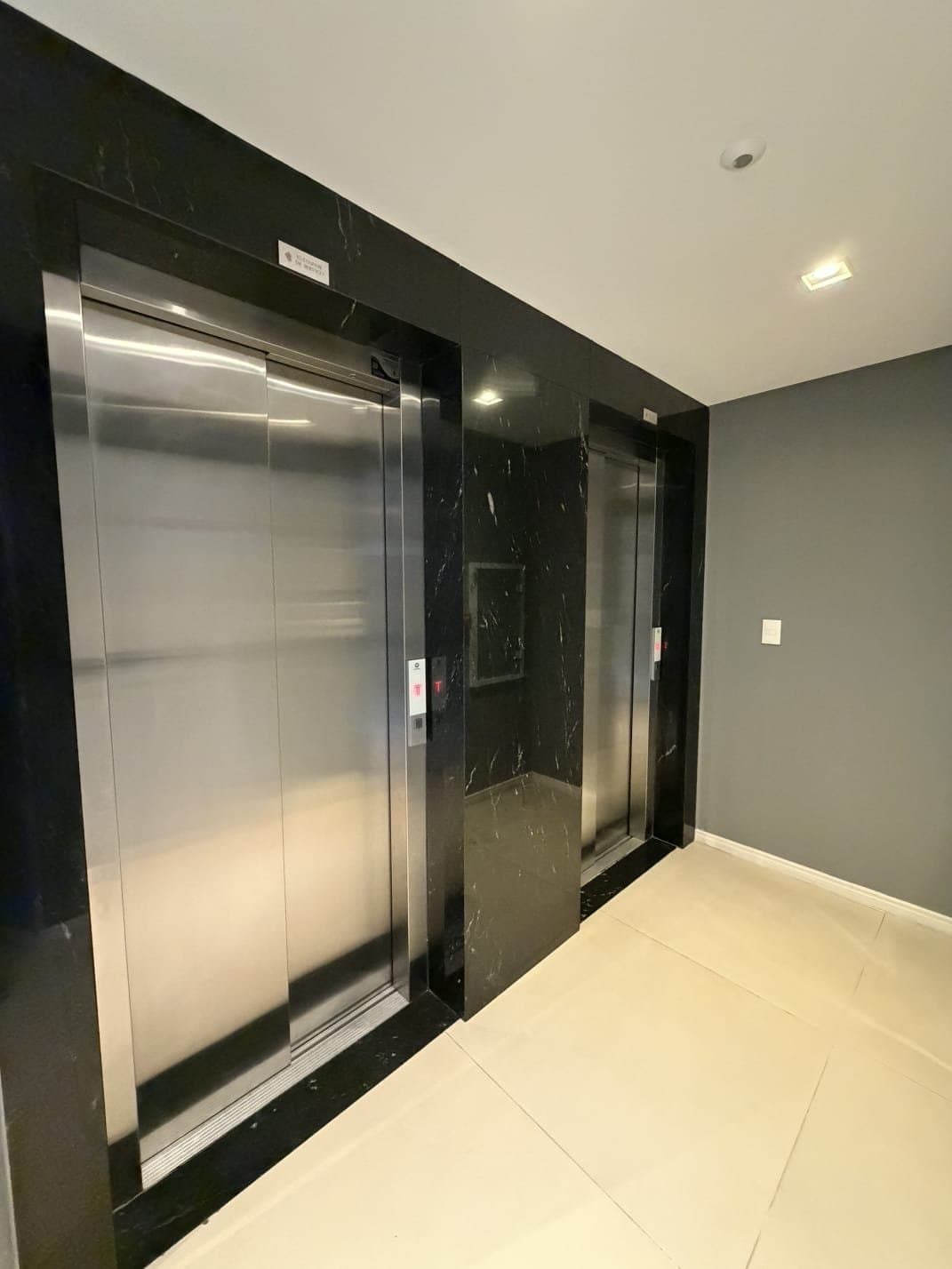 Apartamento de 2 quartos com 1 suíte e 80 m² em Itajaí