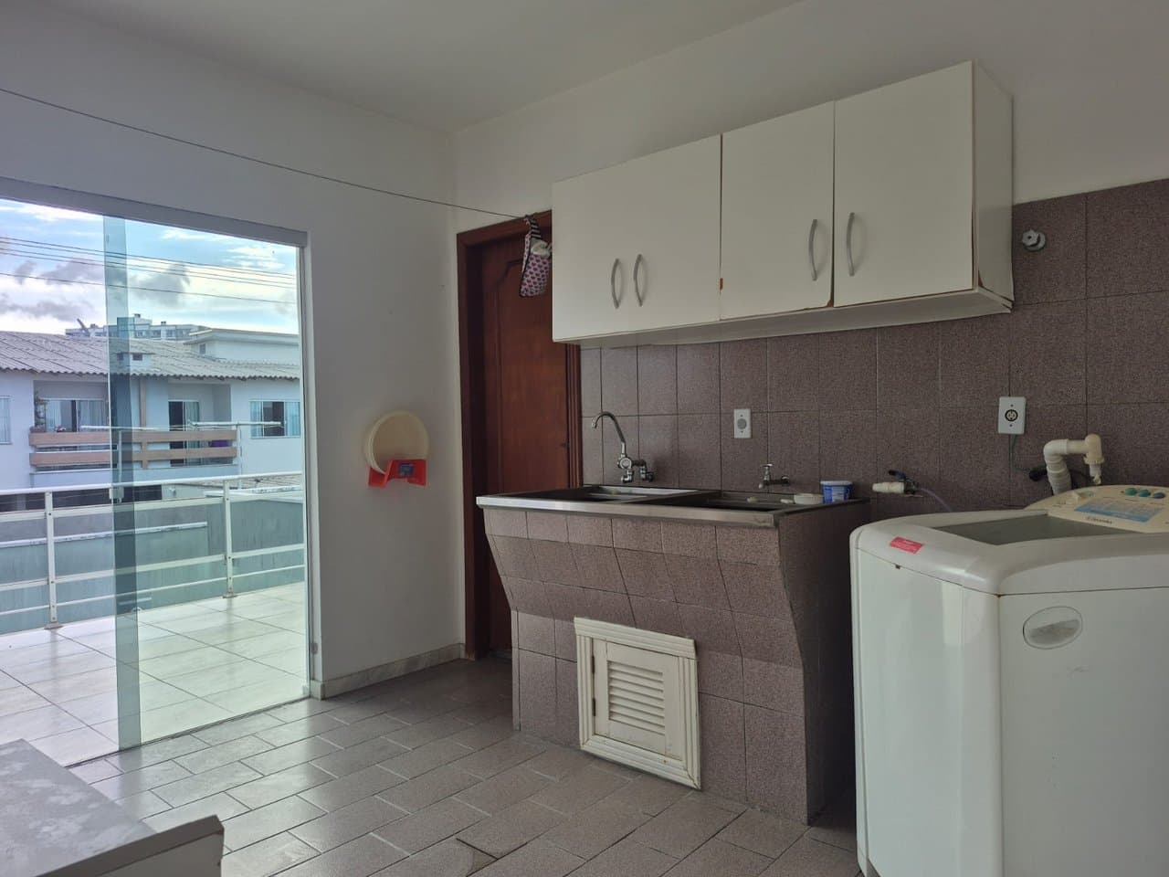Casa de 3 quartos com 2 suítes e 340 m² em Itajaí