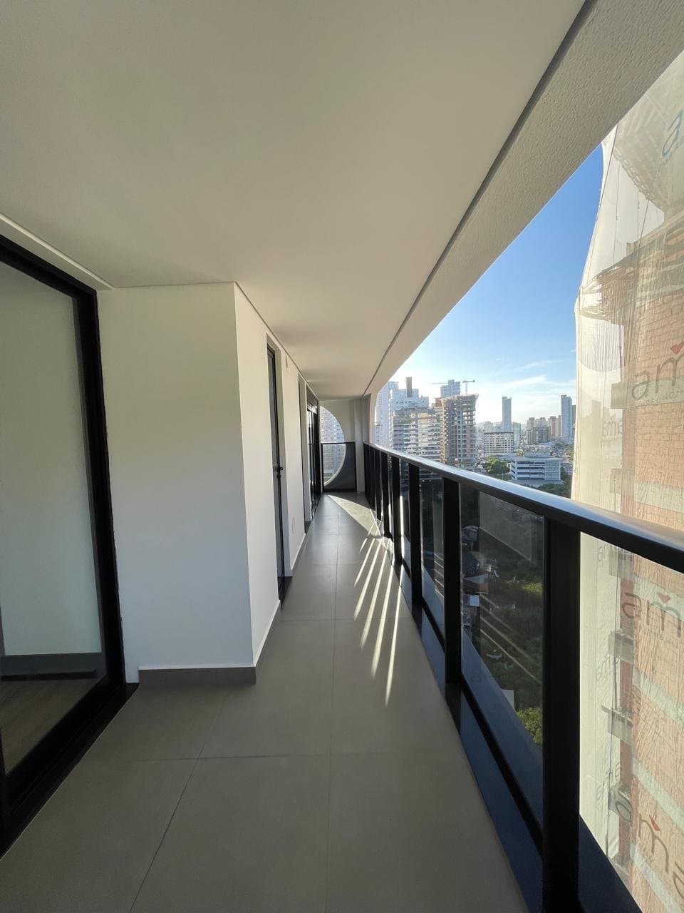 Apartamento de 2 quartos com 2 suítes e 92 m² em Itajaí
