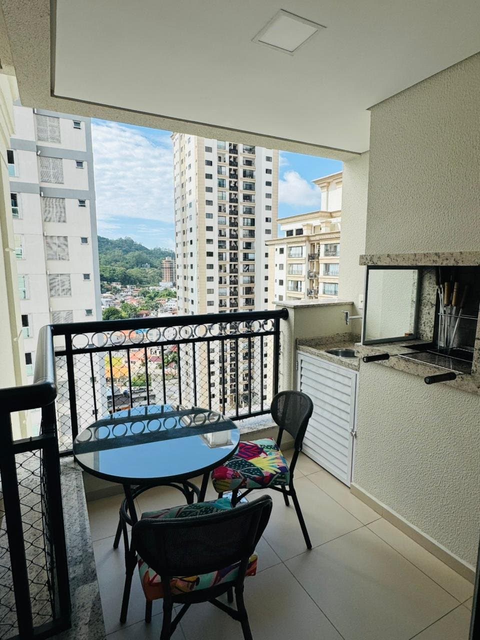 Apartamento de 3 quartos com 1 suíte e 92 m² em Itajaí