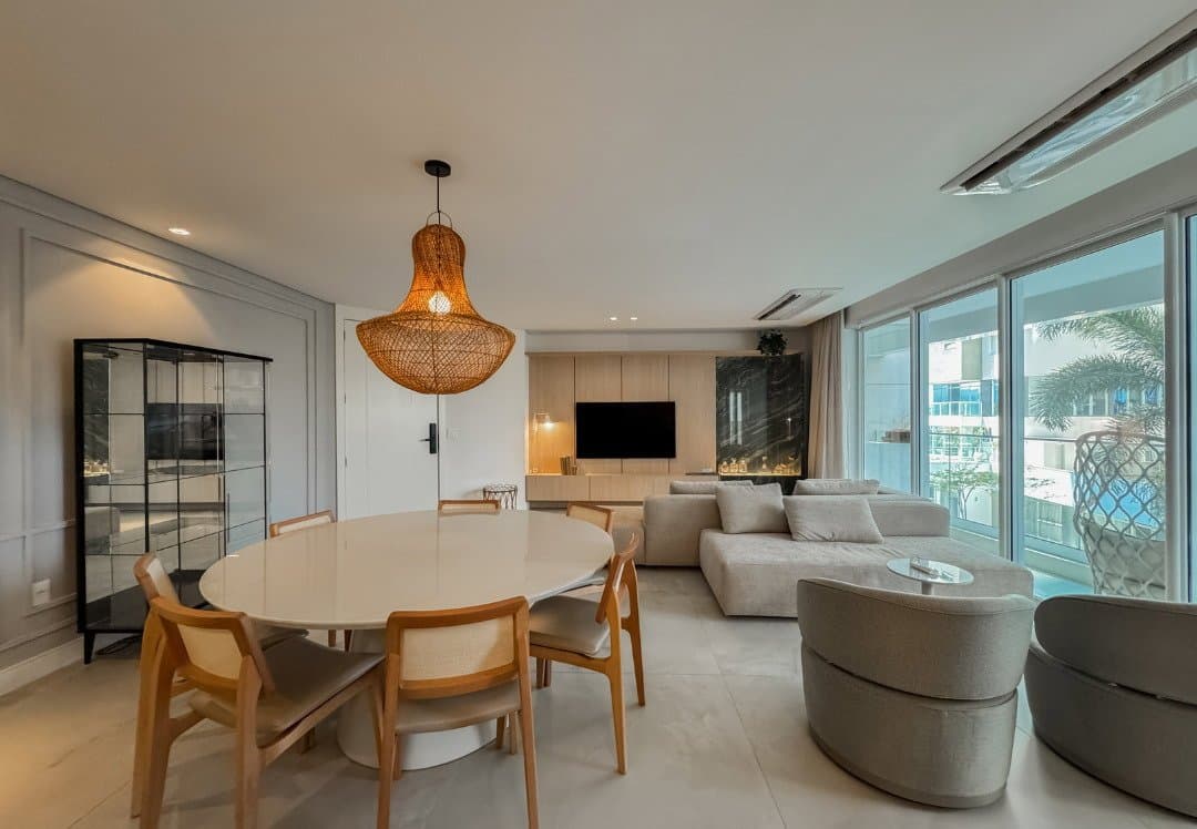 Apartamento de 3 quartos com 3 suítes e 173 m² em Itajaí