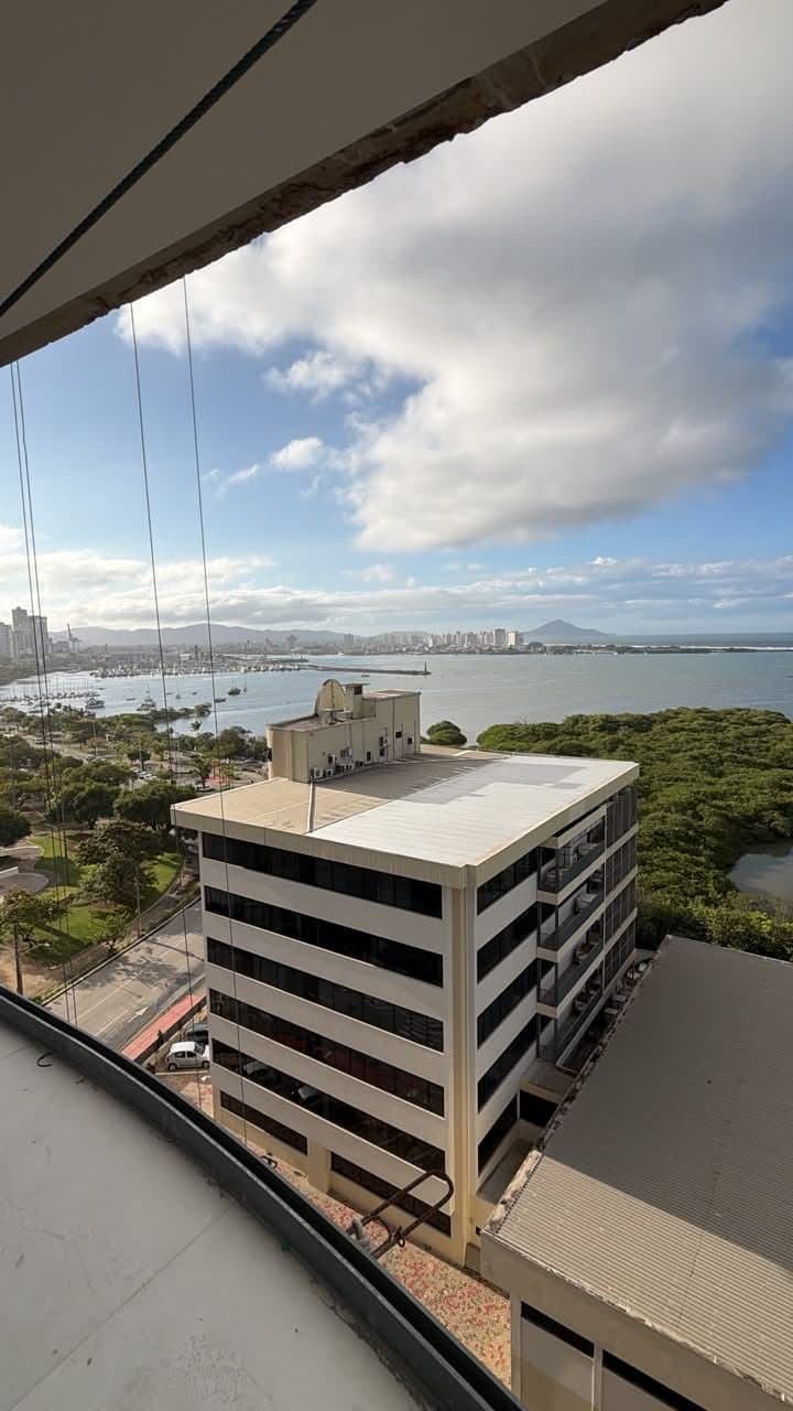 Apartamento de 3 quartos com 3 suítes e 168 m² em Itajaí