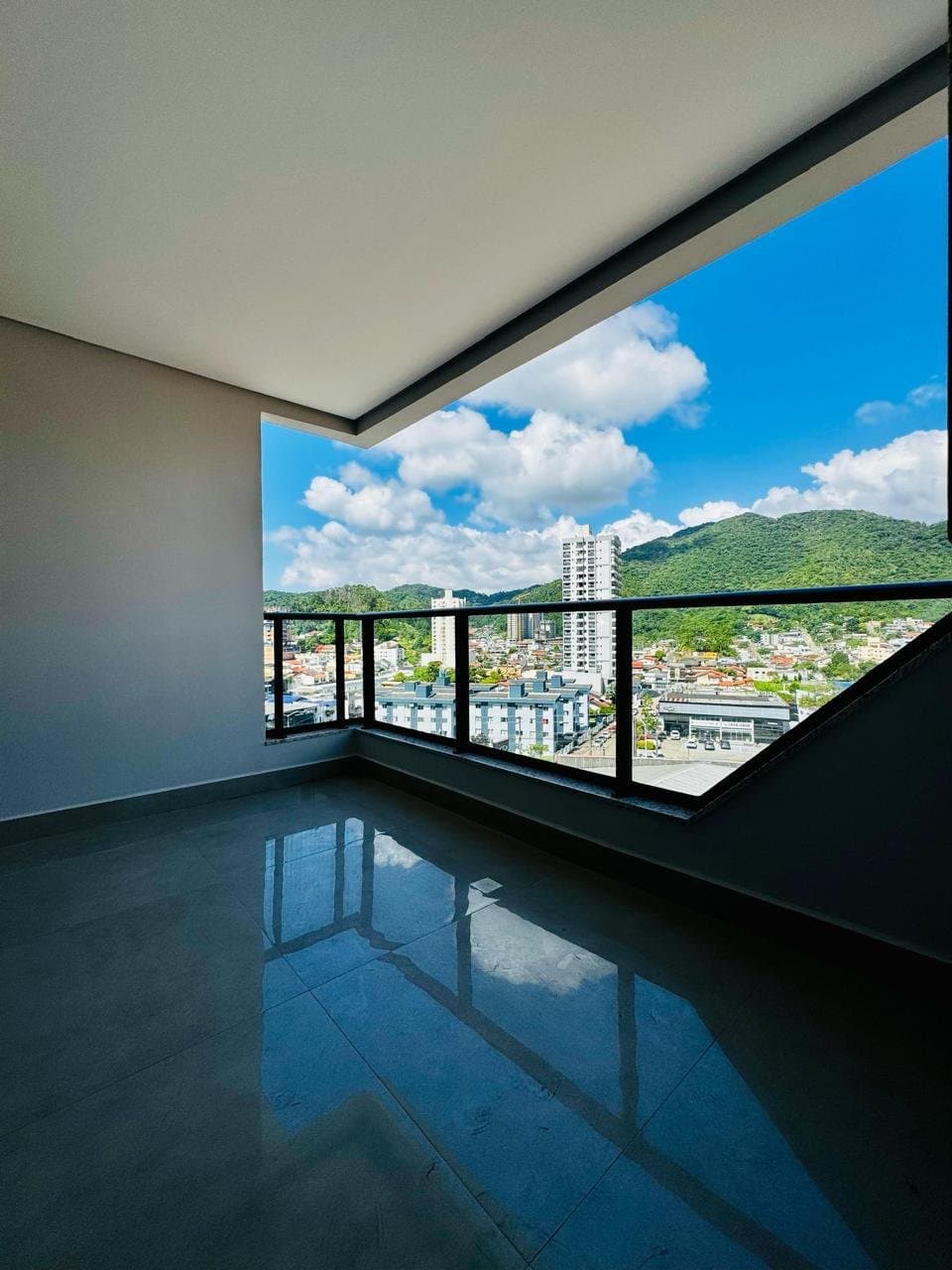 Apartamento de 2 quartos com 1 suíte e 74 m² em Itajaí