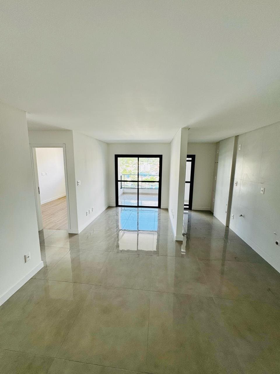 Apartamento de 2 quartos com 1 suíte e 74 m² em Itajaí
