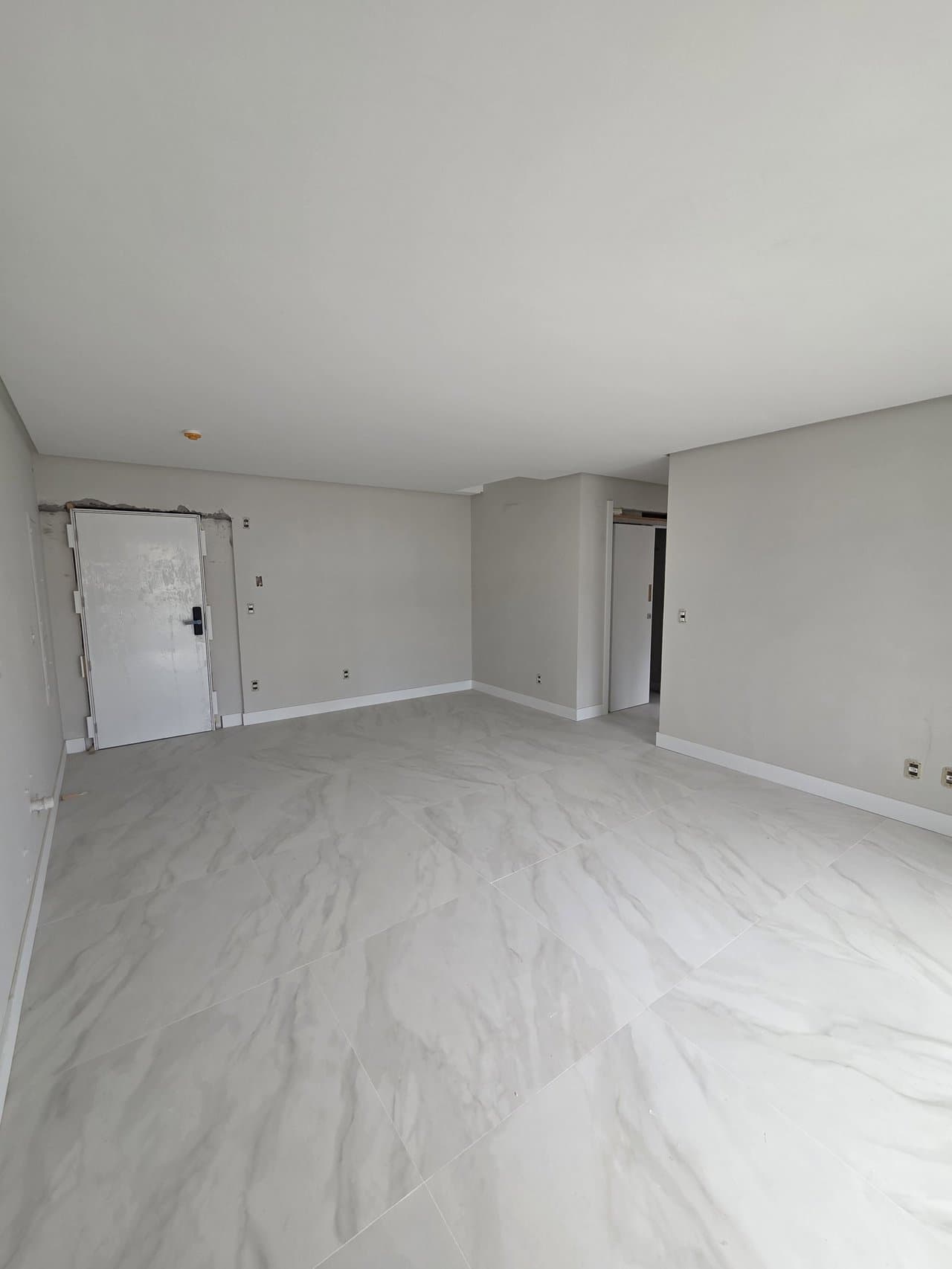Apartamento de 2 quartos com 1 suíte e 73 m² em Itajaí