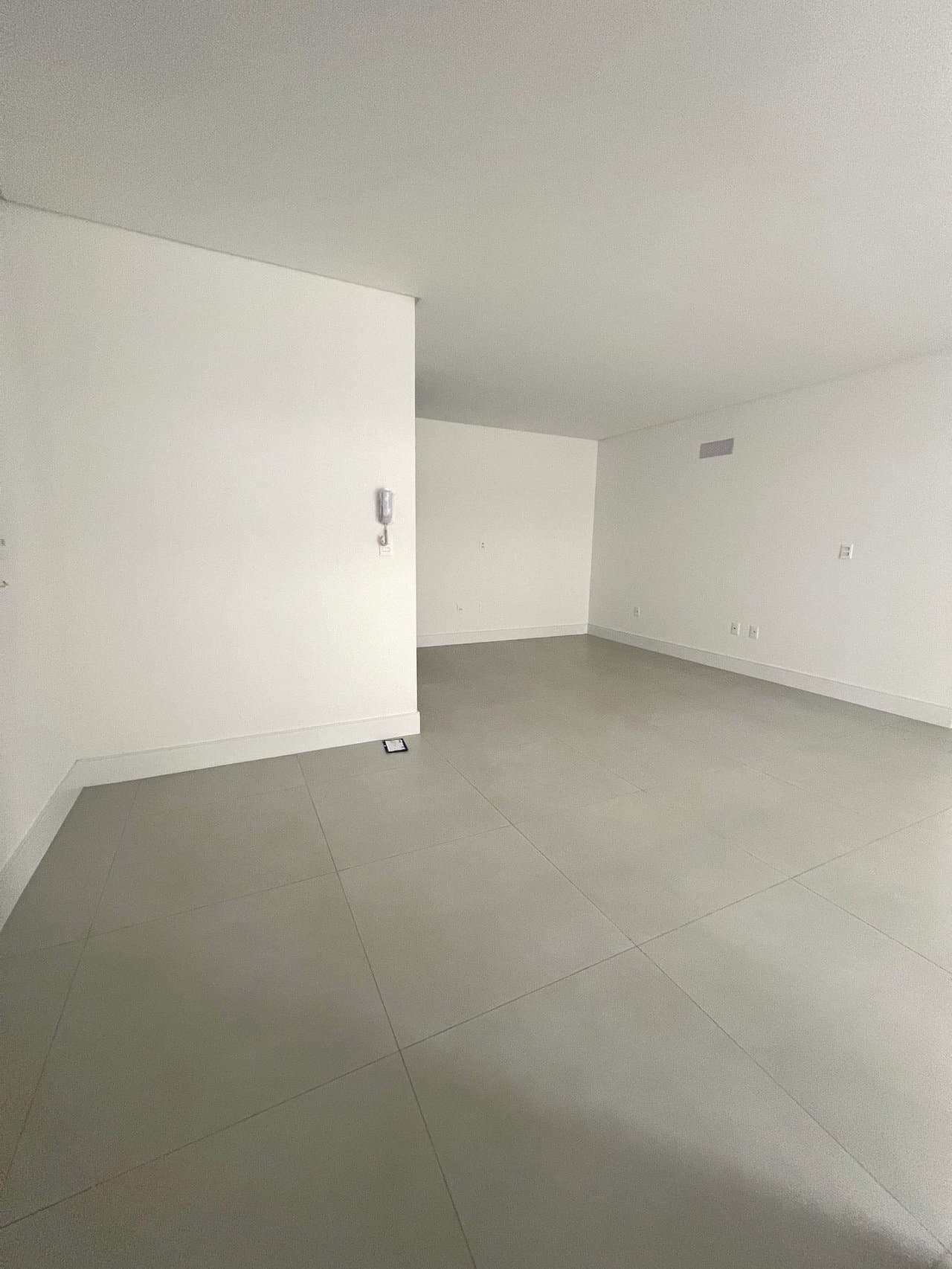 Apartamento de 2 quartos com 2 suítes e 90 m² em Itajaí