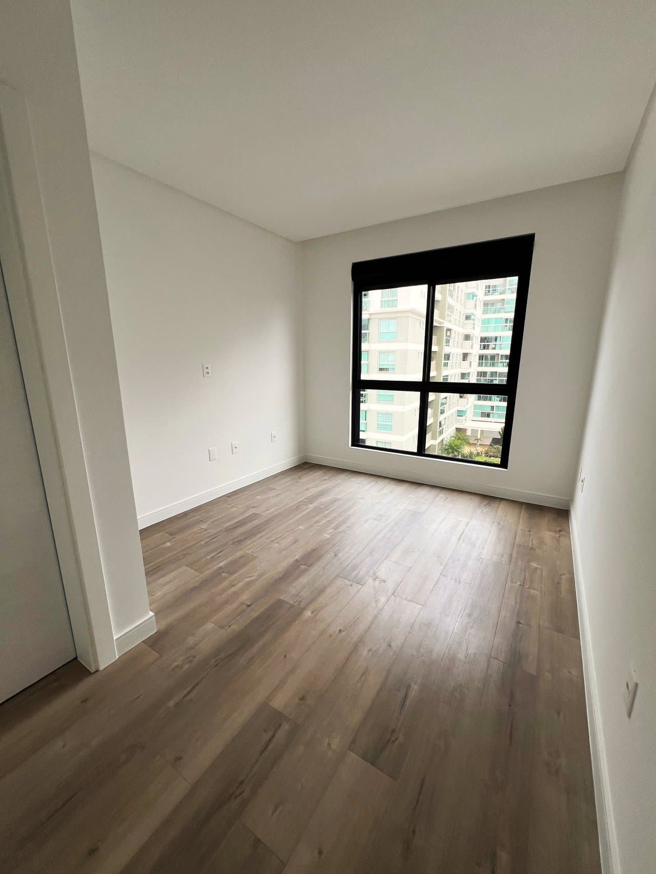 Apartamento de 2 quartos com 2 suítes e 90 m² em Itajaí