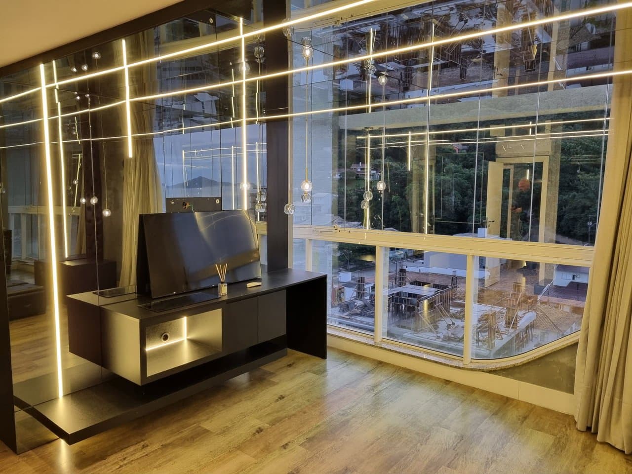 Apartamento de 3 quartos com 3 suítes e 191 m² em Itajaí