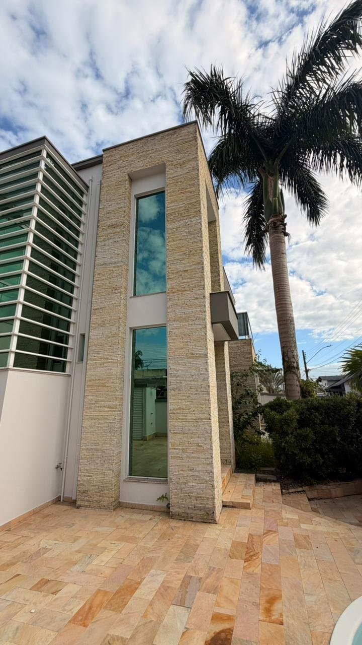 Casa de 2 quartos com 1 suíte e 240 m² em Itajaí