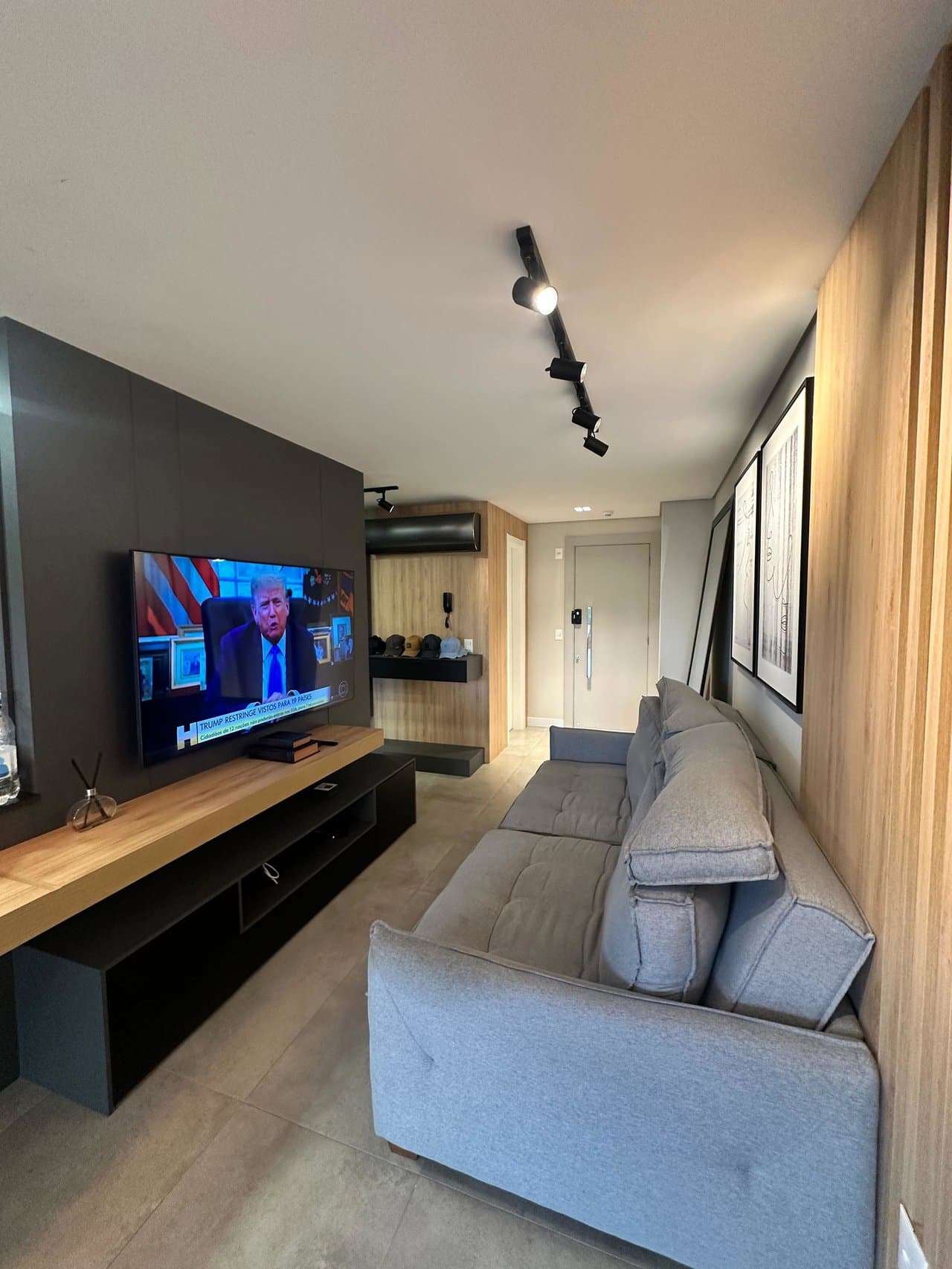 Apartamento de 2 quartos com 2 suítes e 82 m² em Itajaí