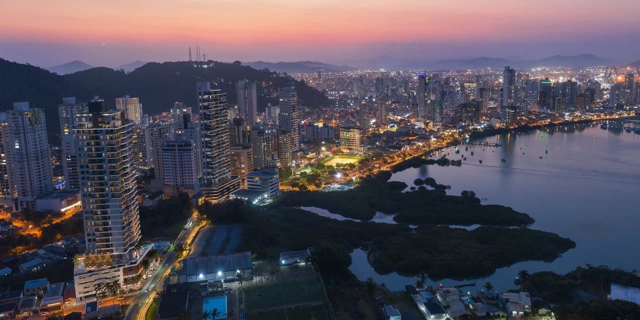 Apartamento de 3 quartos com 1 suíte e 96 m² em Itajaí