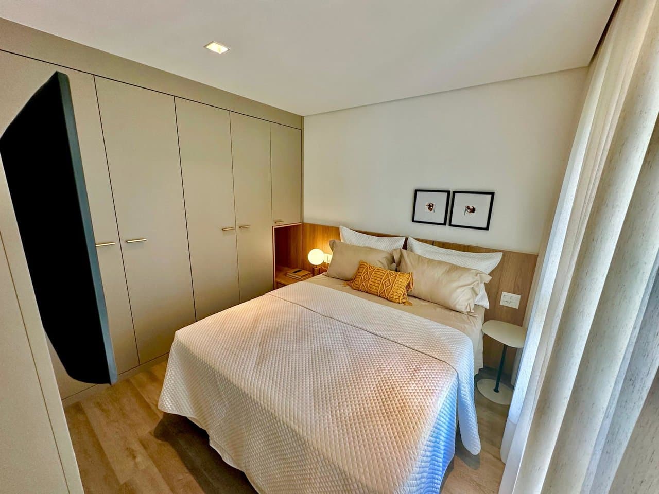 Apartamento de 3 quartos com 3 suítes e 185 m² em Itajaí