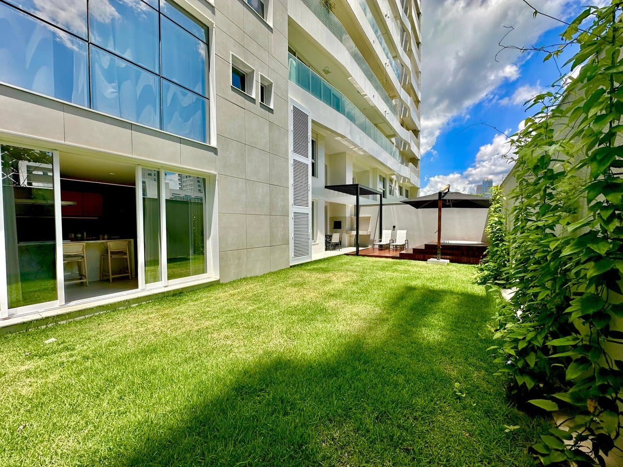 Apartamento de 3 quartos com 3 suítes e 185 m² em Itajaí