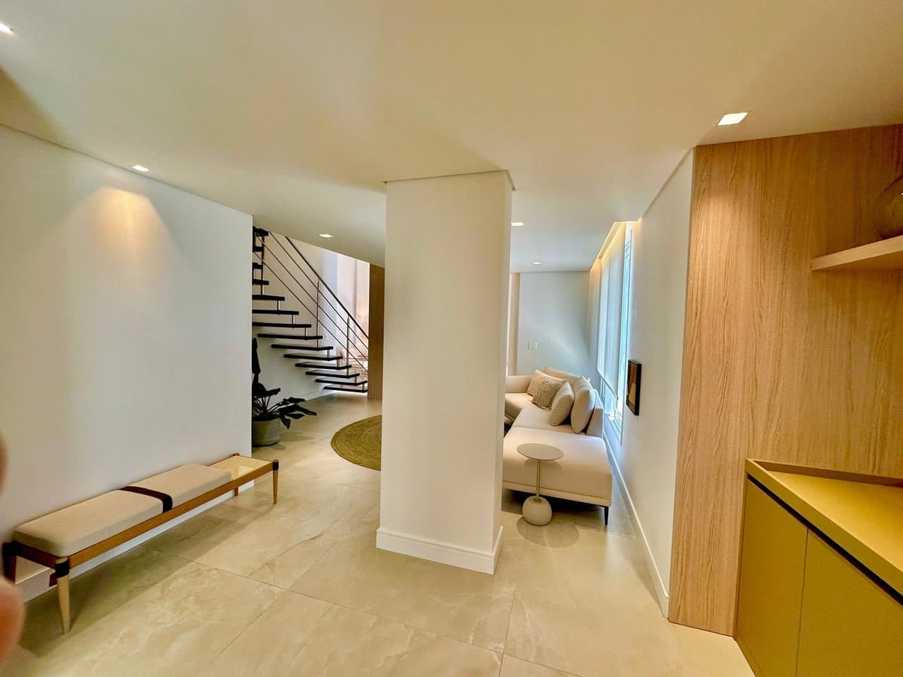 Apartamento de 3 quartos com 3 suítes e 185 m² em Itajaí