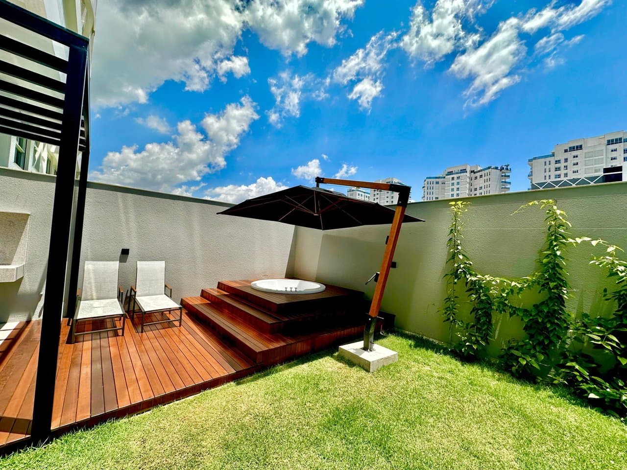 Apartamento de 3 quartos com 3 suítes e 185 m² em Itajaí